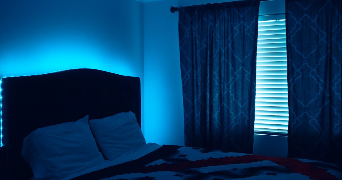 Habit 1: Cool Your Bedroom Before You Sleep - evening habits to reduce menopause hot flashes