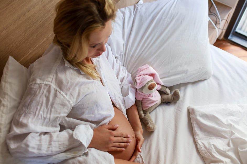 Why Sciatica Gets Worse at Night During Pregnancy - sleeping positions for sciatica in pregnancy