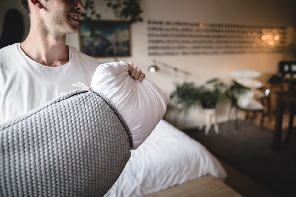 Choosing the Right Pregnancy Pillow for Sciatica - sleeping positions for sciatica in pregnancy