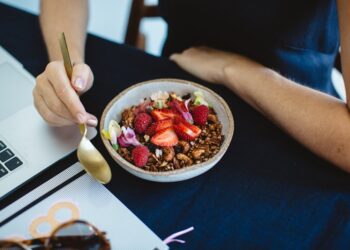 anti-inflammatory breakfast ideas for women - Anti-Inflammatory Breakfast Ideas for Women: 7 Science-Backed Options