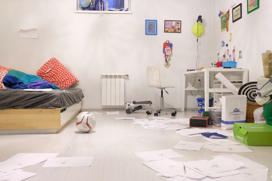 What Happens in Your Brain Around Clutter - how clutter affects mental health