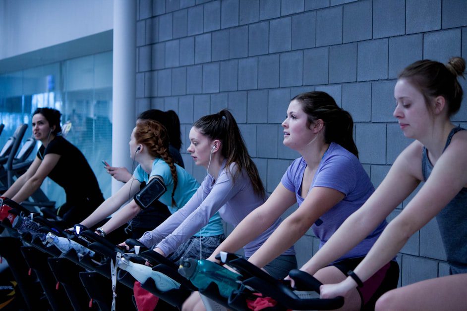How Your Menstrual Cycle Should Shape Your Training Week - best workout split for women beginners