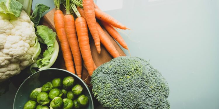 foods that help with hormonal bloating - Foods That Help With Hormonal Bloating: 12 That Work