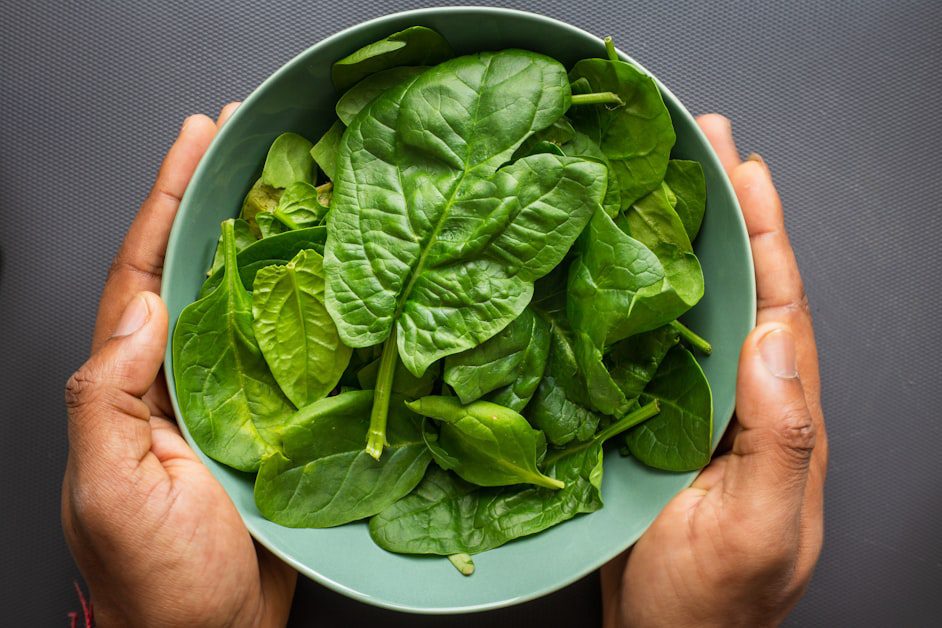 The Spinach Problem Almost Every Food List Gets Wrong - iron rich foods for heavy periods
