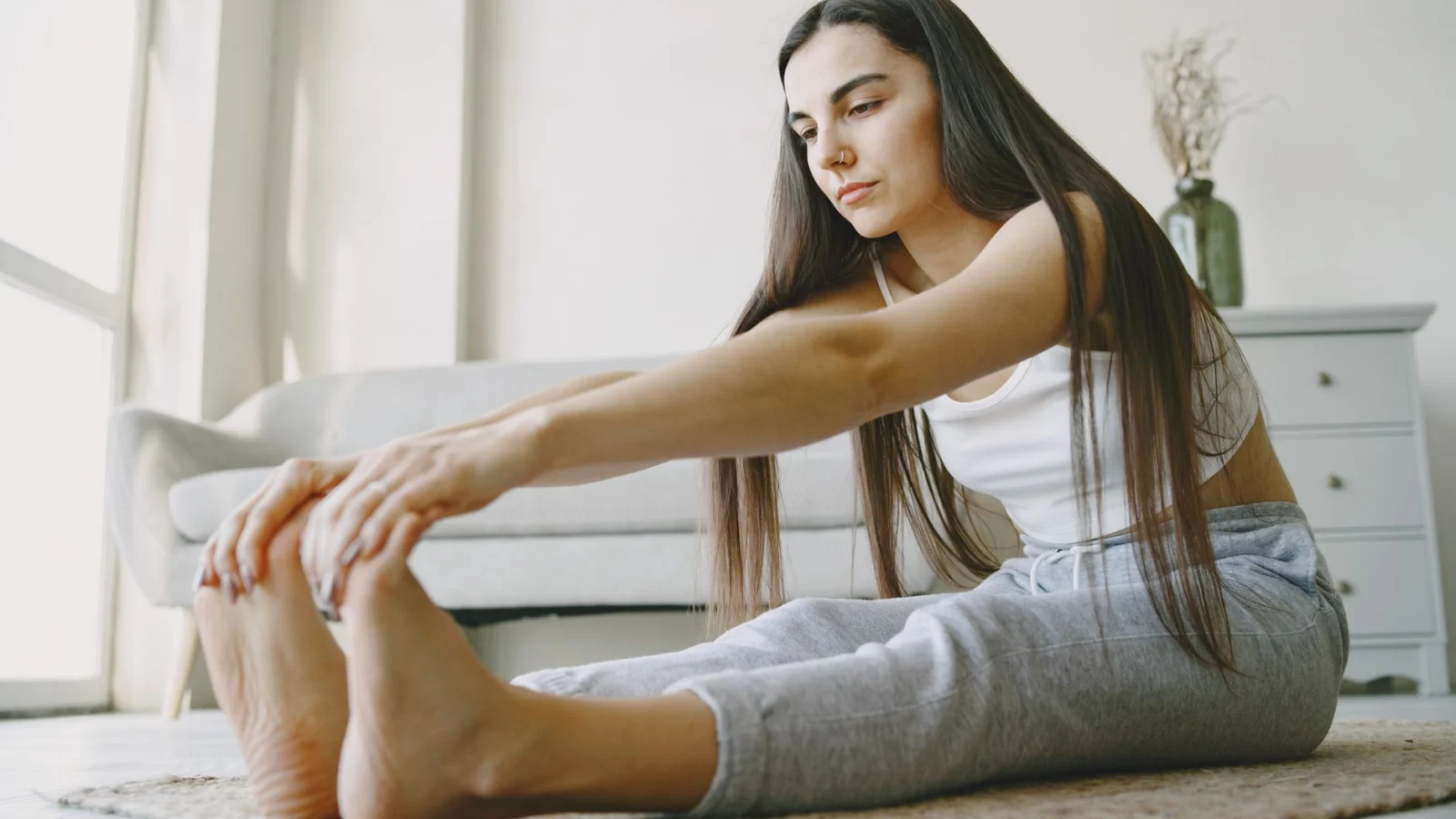 The 7 Best Morning Stretches for Lower Back Pain - morning stretches for lower back pain