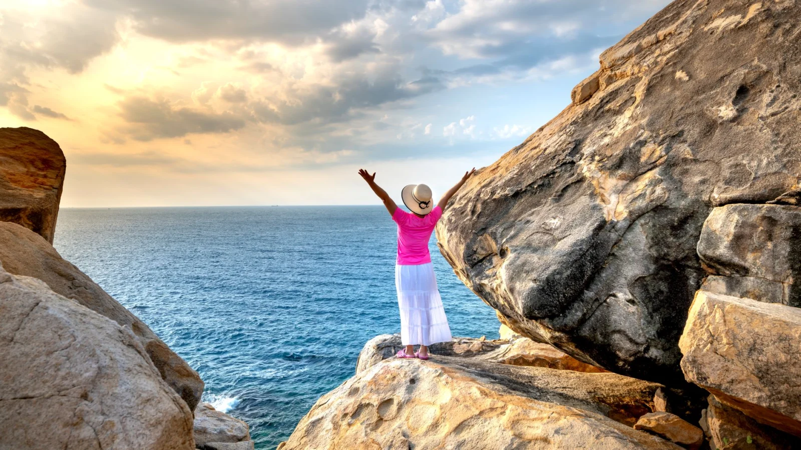 The Female-Specific Origins of Limiting Beliefs - how to release limiting beliefs as a woman