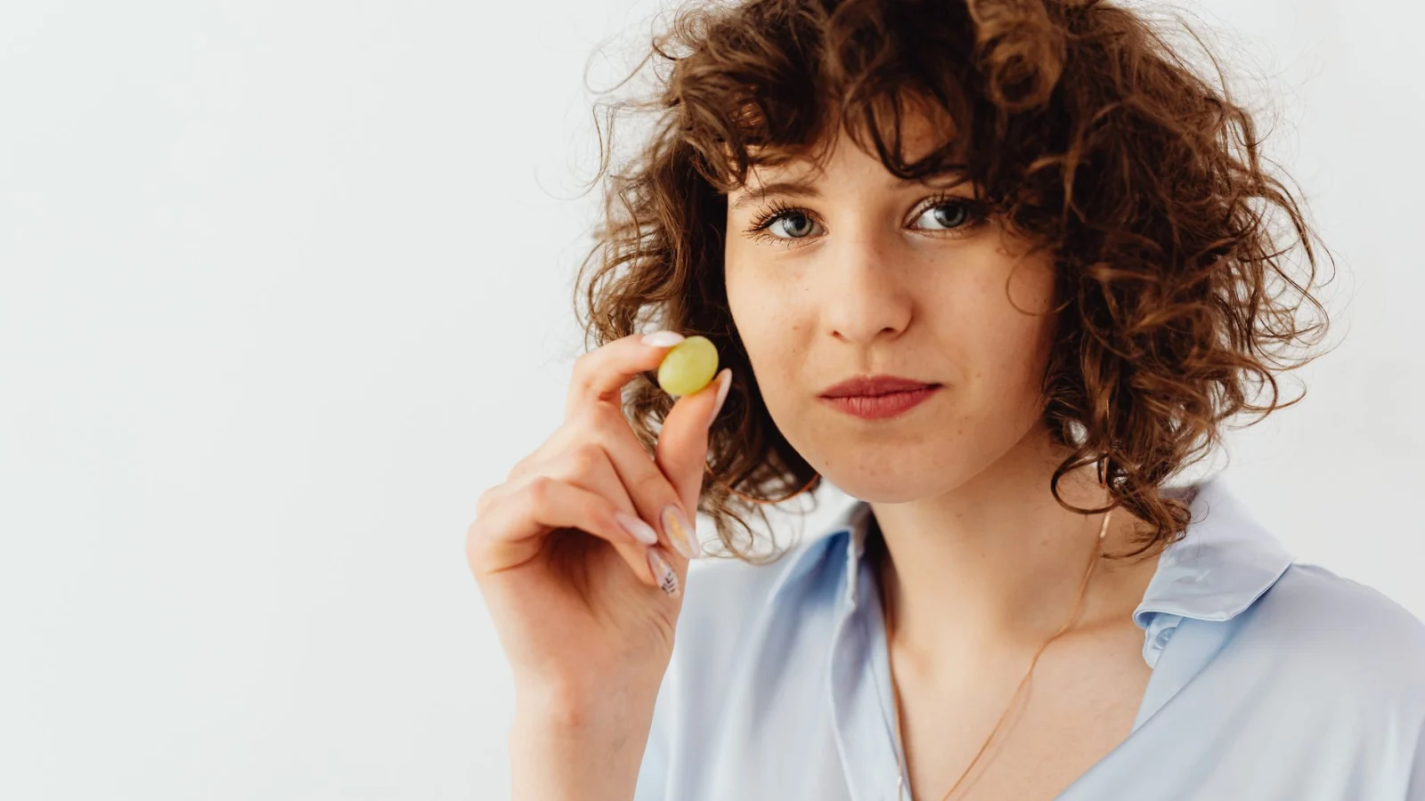 Why B12 Deficiency Develops - vitamin B12 deficiency signs in women