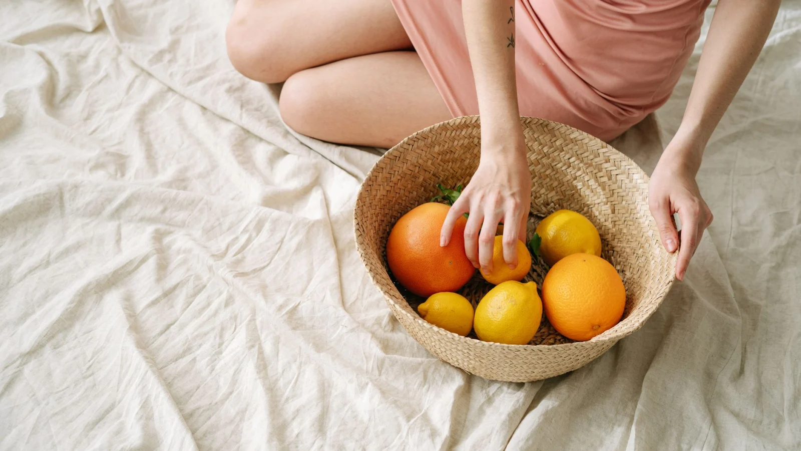 Cycle-Phase Timing: When to Eat What - foods that increase progesterone naturally