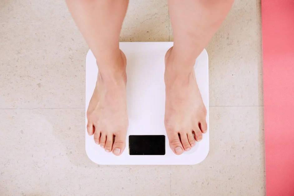 How Many Calories You Can Safely Cut While Breastfeeding - weight loss without losing milk supply