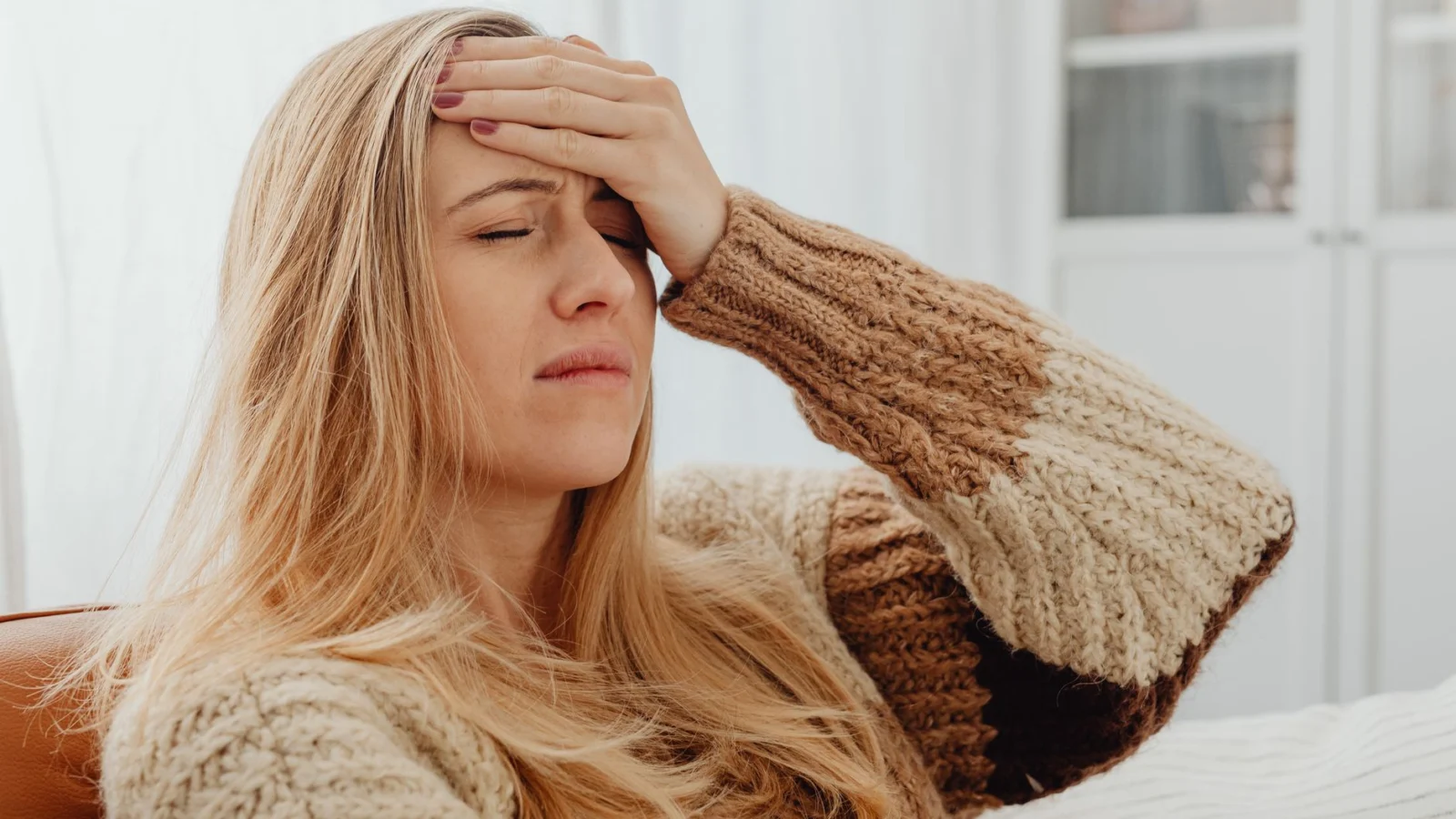 What Causes Hormonal Migraines in Perimenopause - hormonal migraines in perimenopause