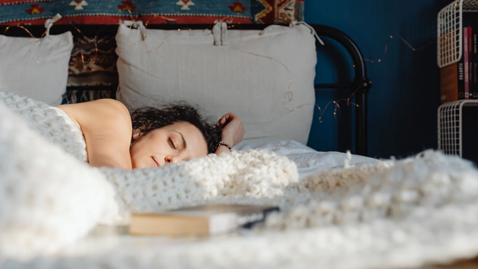 The Sleep-Pain Connection Behind Night Shift Back Pain - night shift back pain