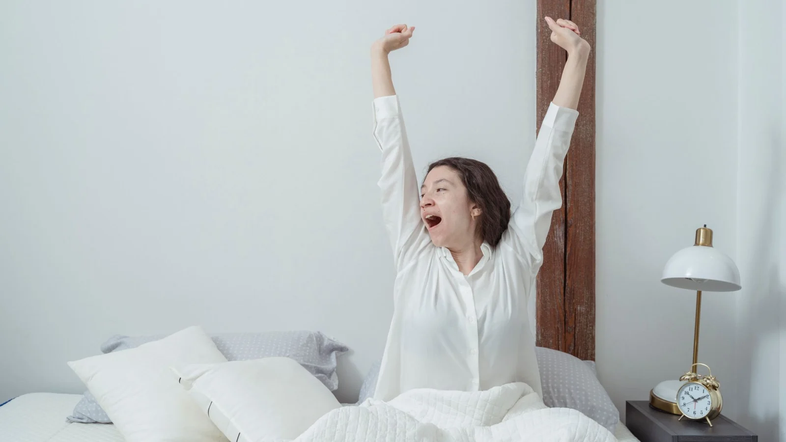 Movement Breaks That Help During a Night Shift - night shift back pain