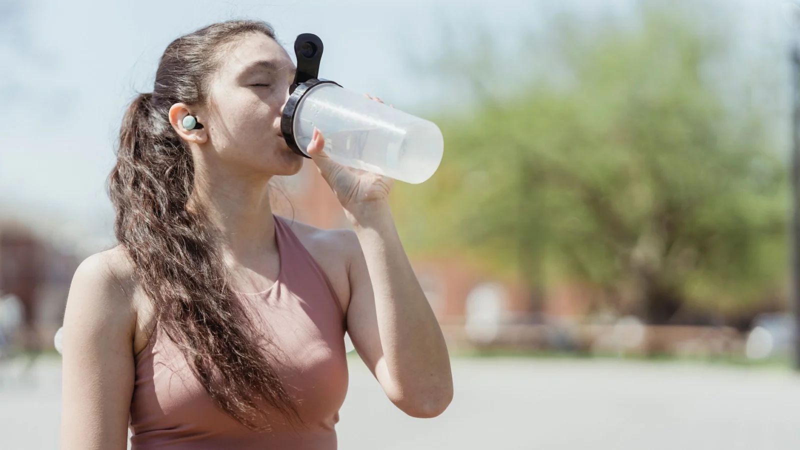 How Much Creatine to Take (and Why You Can Skip Loading) - creatine for women over 40