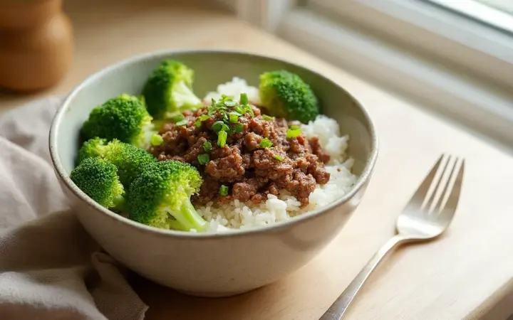 Lean beef and broccoli rice bowl